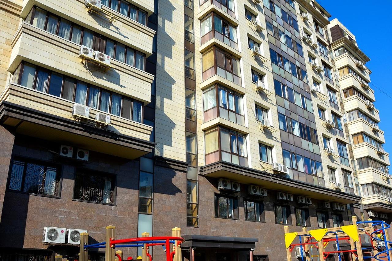 Уютная 2-комнатная квартира в центре г. Алматы Экстерьер фото